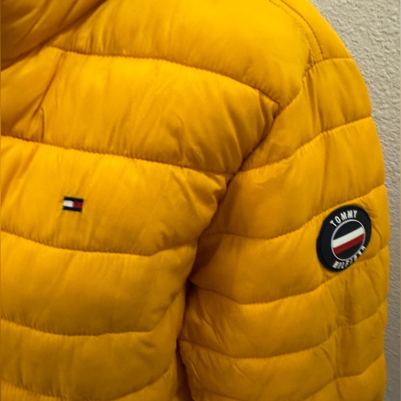 Tommy Hilfiger Warm Like Down Lightweight Packable Puffer Jacket - Picture 4 of 10